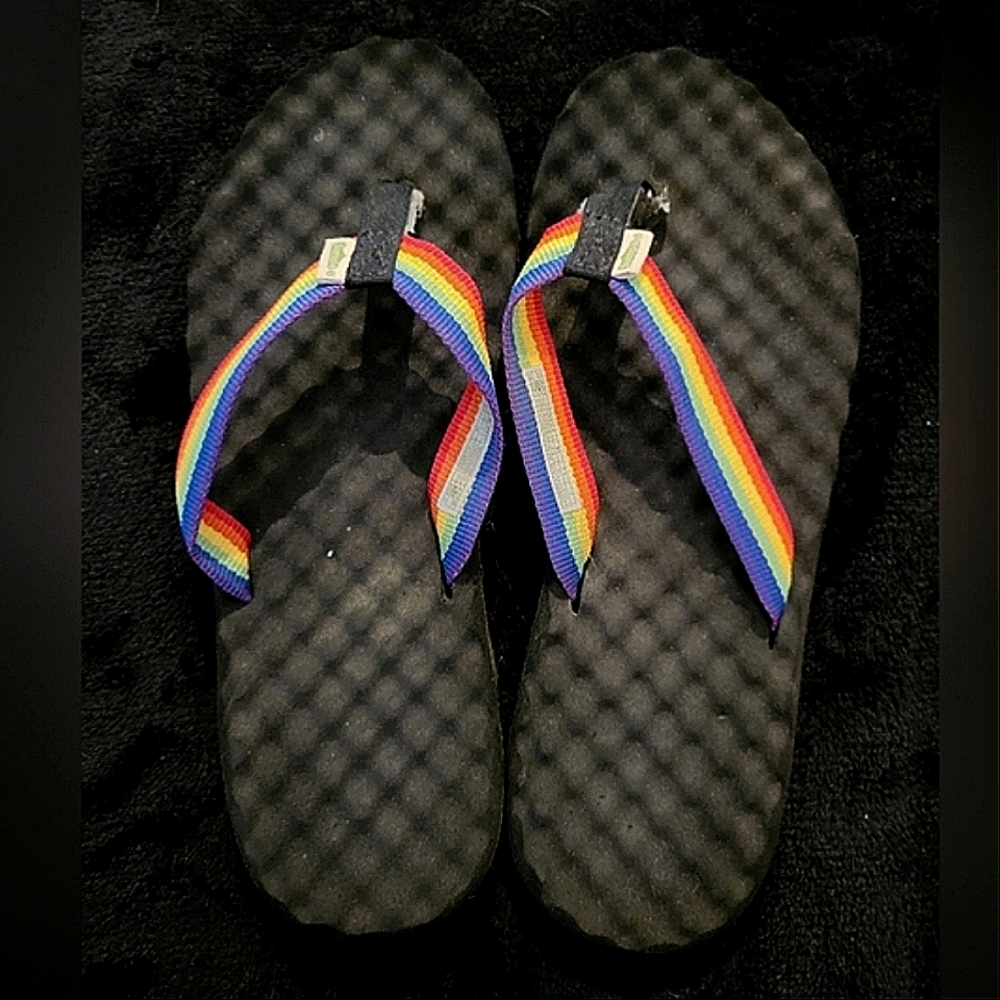 Simple Rainbow Flip Flops